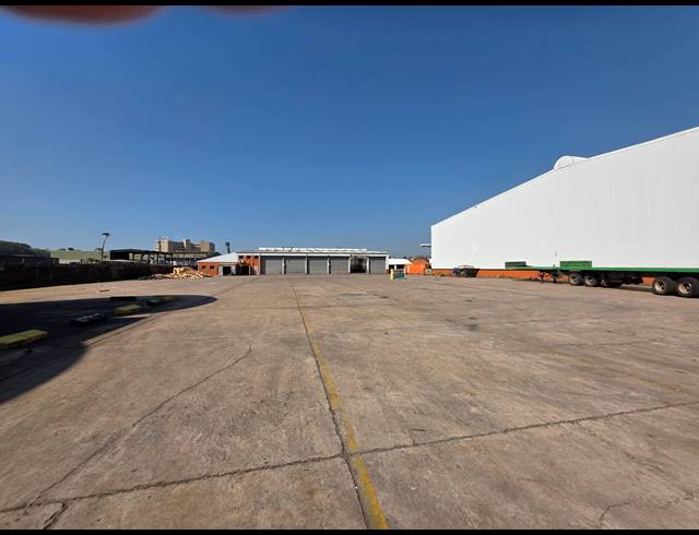 9,000M² INDUSTRIAL YARD FOR SALE IN PROSPECTON INDUSTRIAL